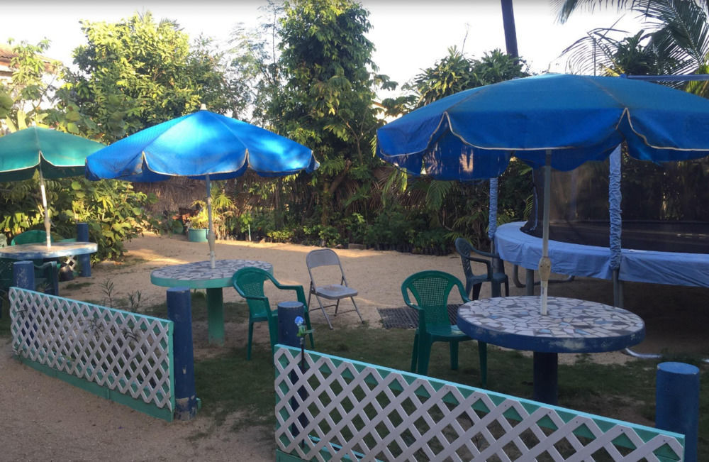 Chaleanor Hotel Dangriga Luaran gambar
